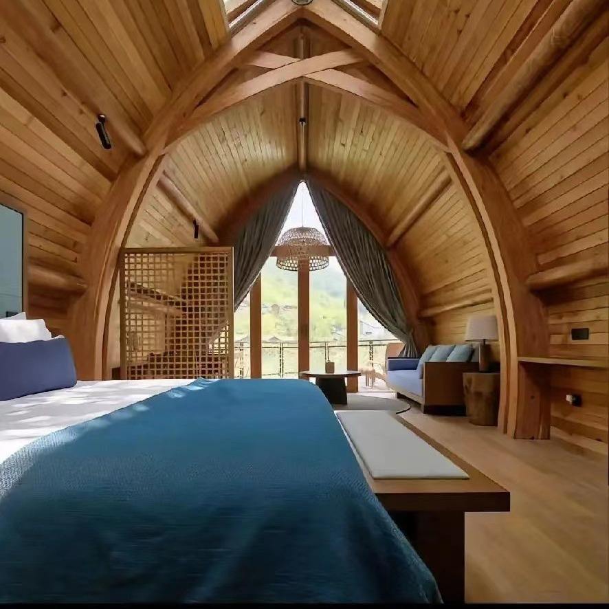Creative Cultural Tourism Boat Houses & Wooden Houses for Garden Hotels Resort Villas Made of Solid Pine Wood