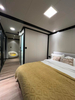 10ft Breathable Lightweight Steel Structure Expandable Flat-top Modern Container House Suitable for Living Rooms Office
