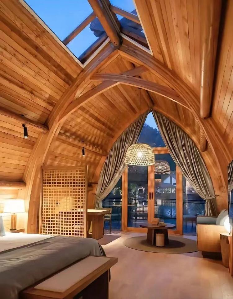 Creative Cultural Tourism Boat Houses & Wooden Houses for Garden Hotels Resort Villas Made of Solid Pine Wood